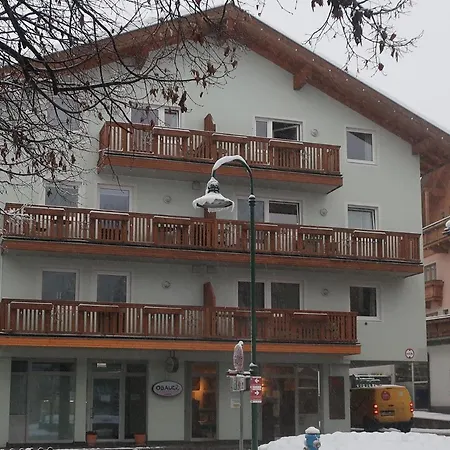 Yako - Center Wagrain