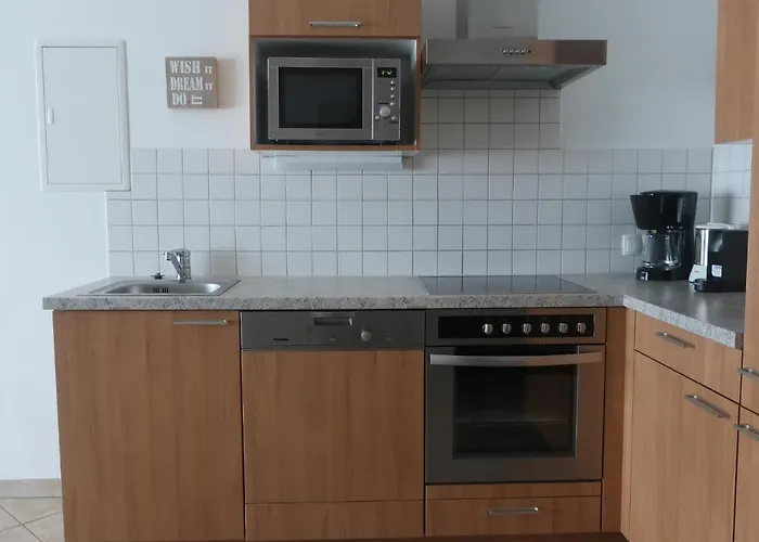 Yako - Center Wagrain